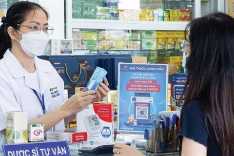 Dragon Capital targets Long Châu as growth driver in aggressive FPT Retail stock acquisition